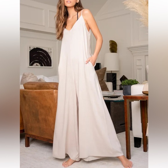 Lulus Pants - NWT Heatwave Beige Wide-Leg Swim Cover-Up Jumpsuit Size L open back v neck